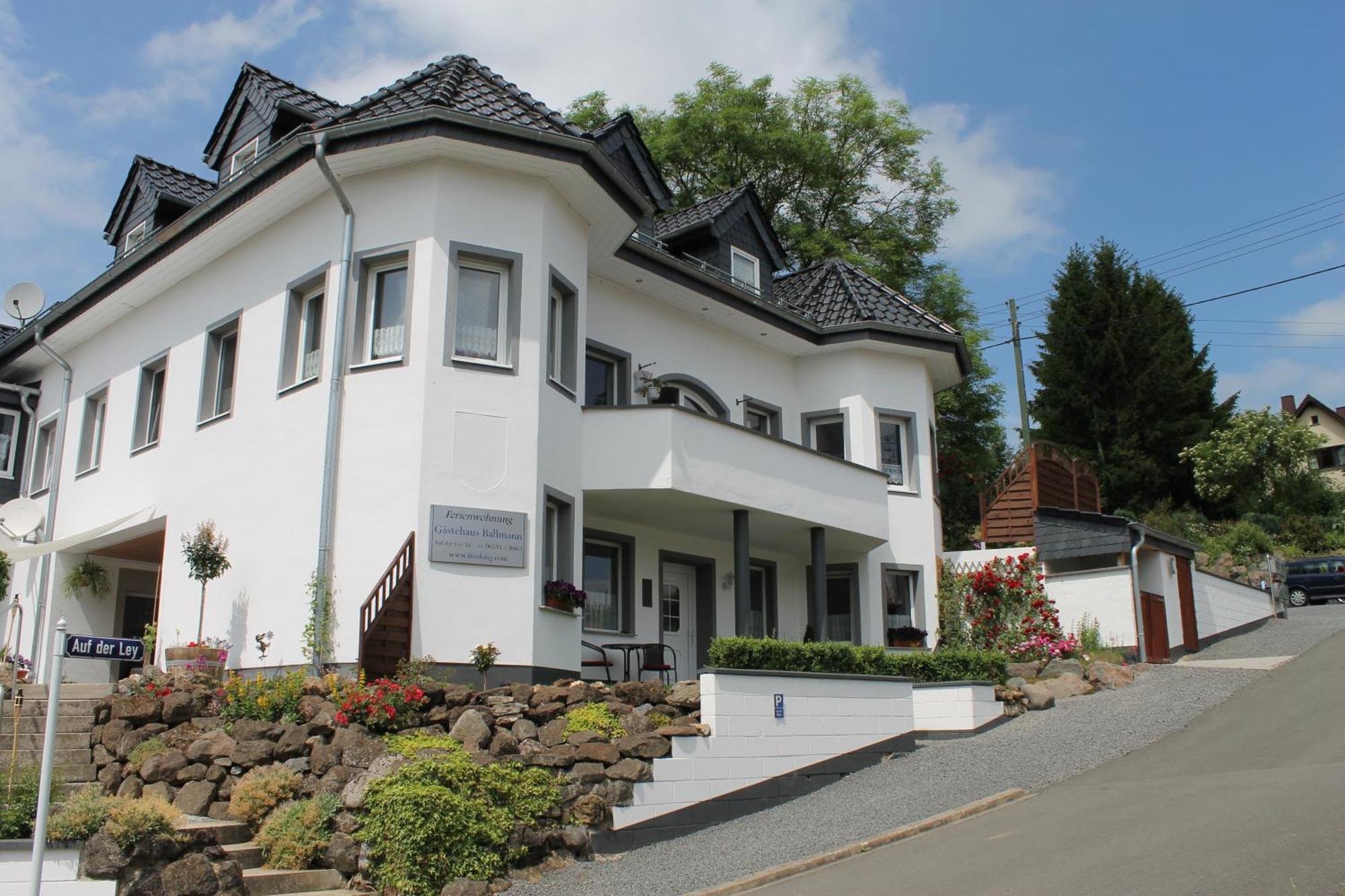 Gaestehaus Ballmann Rockeskyll ภายนอก รูปภาพ