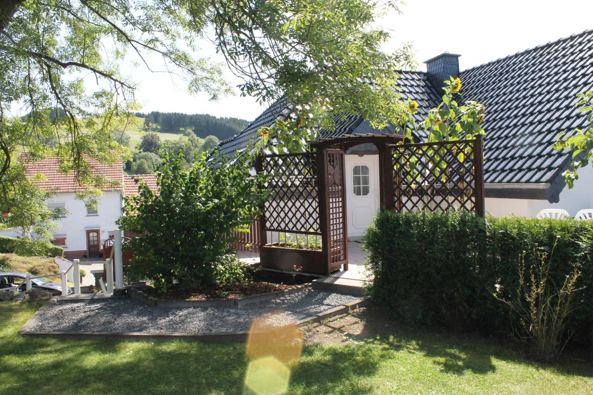 Gaestehaus Ballmann Rockeskyll ภายนอก รูปภาพ